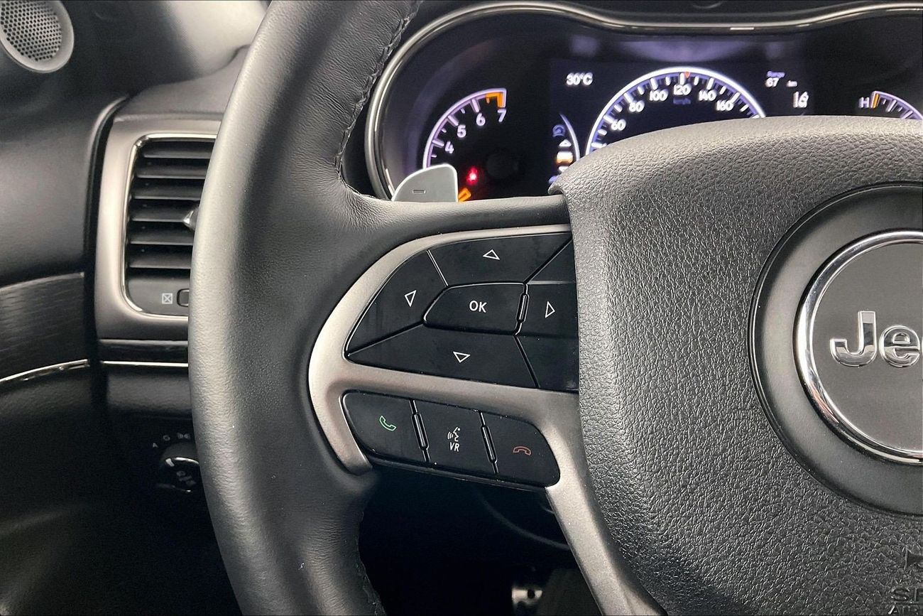 جيب جراند شيروكي Overland S | National Day Celebration | شامل الضمان | 0 ﺪﻔﻋﺓ ﺃﻮﻟﻯ