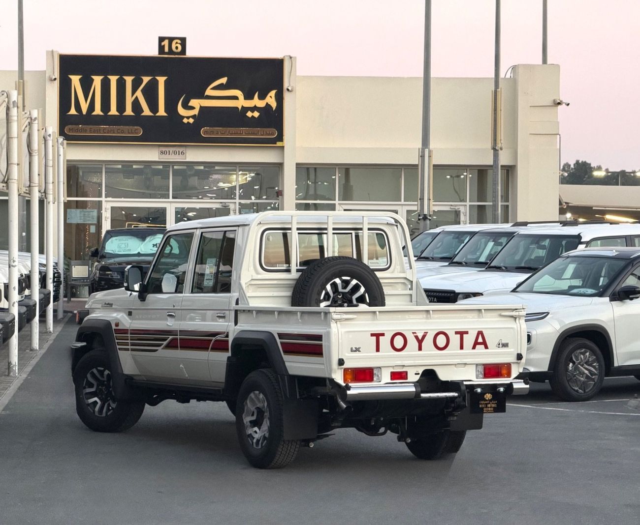 تويوتا لاند كروزر بيك آب LC 79 DC 4.0 Fully loaded || 2025