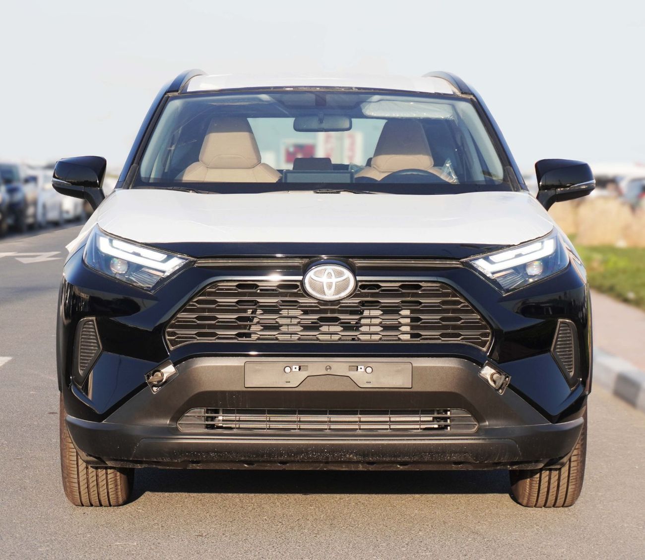 Toyota RAV4 2.5L HEV (REAR CAMERA AND PARKING SENSORS)