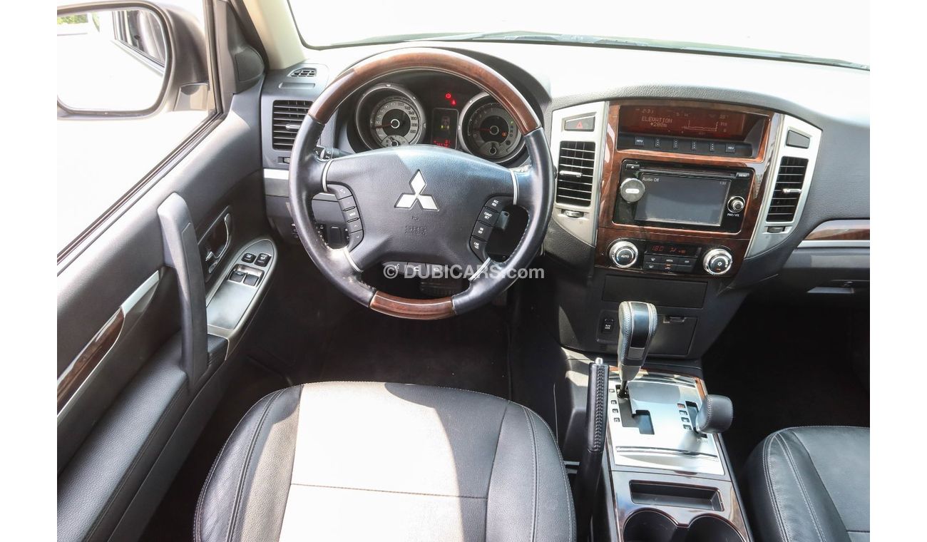 Mitsubishi Pajero GLS 2018 (GCC ) very good condition without accident original paint