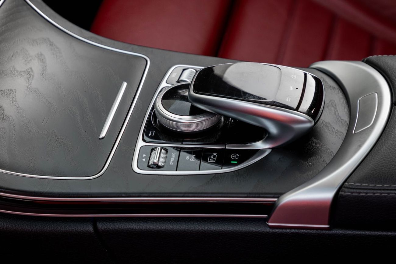 مرسيدس بنز C 200 C200 | 2,370 P.M | 0% Downpayment | IMMACULATE!