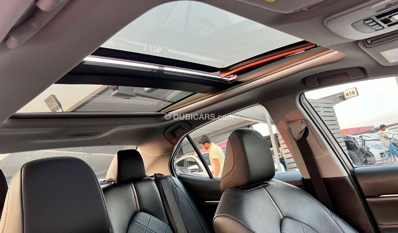 Toyota Camry XLE Full Option