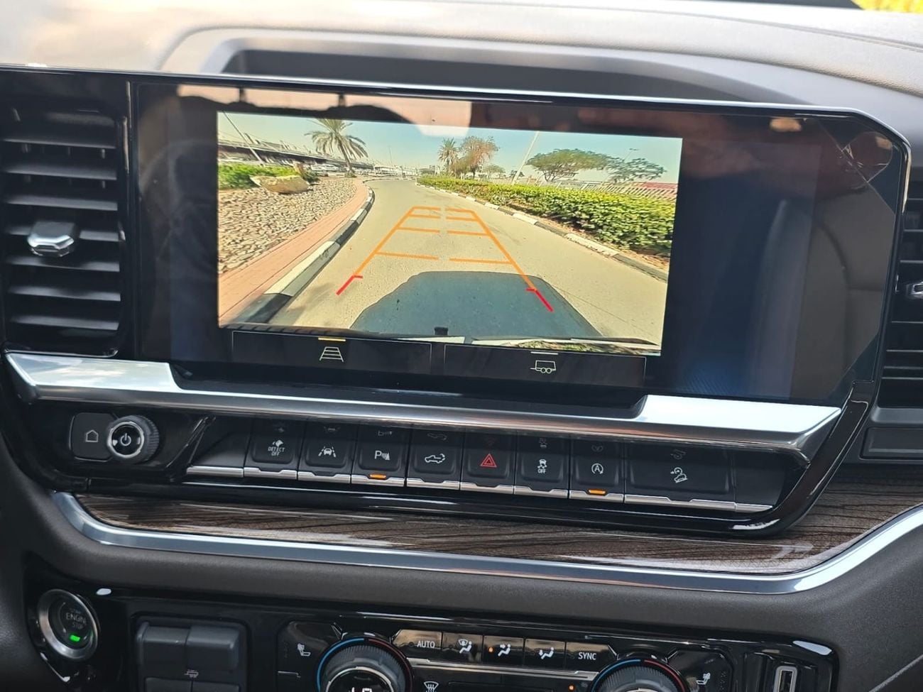 شيفروليه سيلفارادو 5.3 V8 Trail Boss