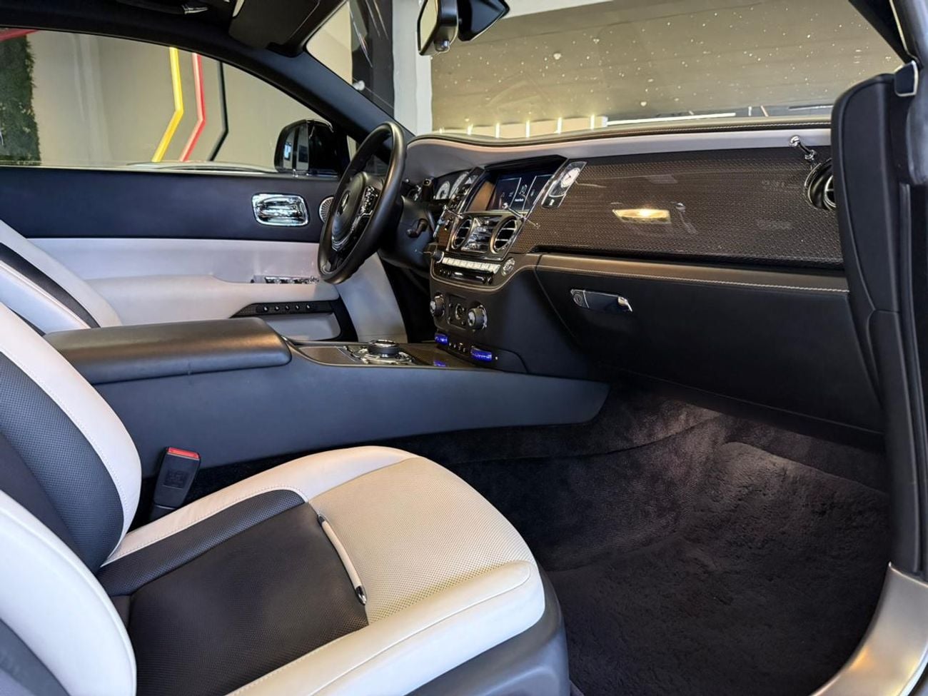 Rolls Royce Wraith STD 2018 Rolls-Royce Wraith Black Badge | Pristine Condition | Under Warranty from German Experts