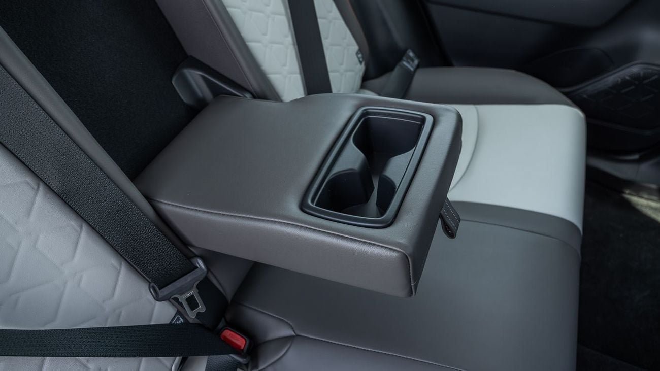 تويوتا راف ٤ TOYOTA RAV4 ADVENTURE 2.5L 4X4 -2025YM