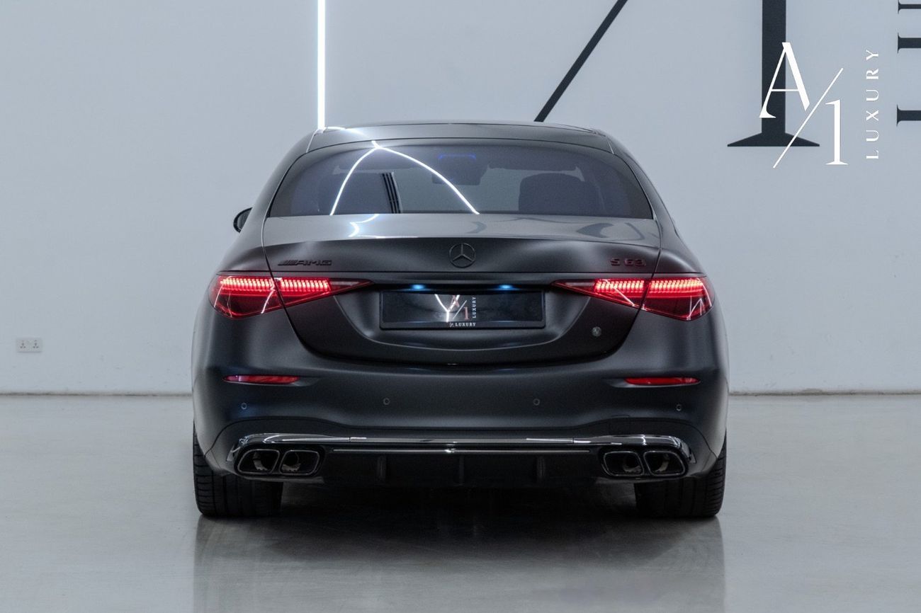 مرسيدس بنز S 63 AMG 2024 Mercedes-Benz S63 AMG E Performance Biturbo V8, Fully Loaded, Low Kms, European Spec