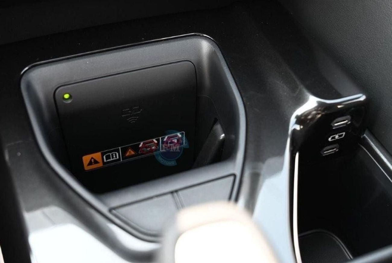 Toyota Crown Signia Limited Hybrid 2.5L AWD Automatic