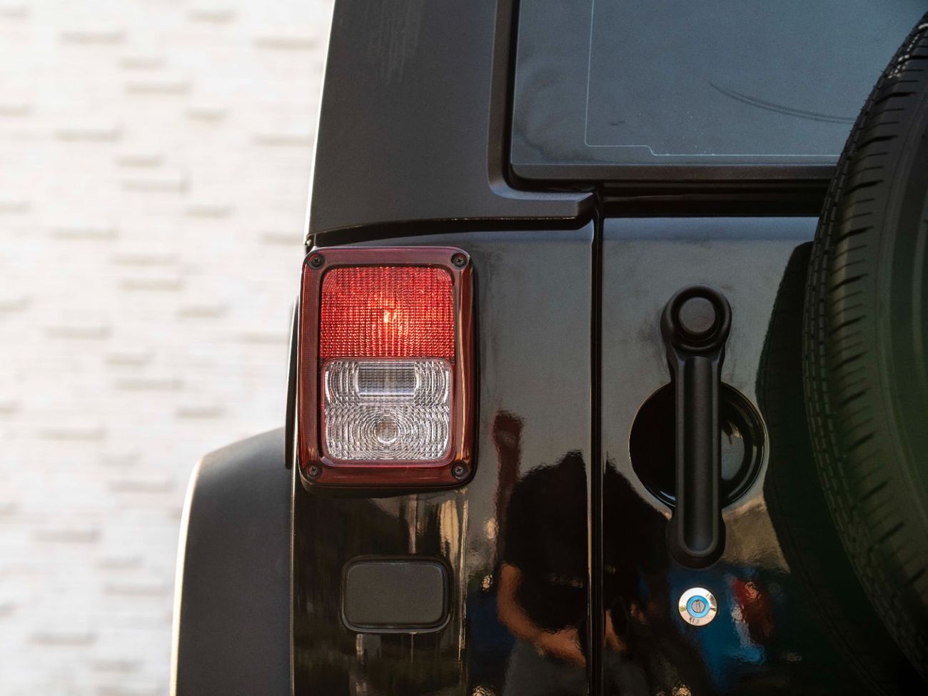 جيب رانجلر Sport 3.6L A/T (4 Seater)