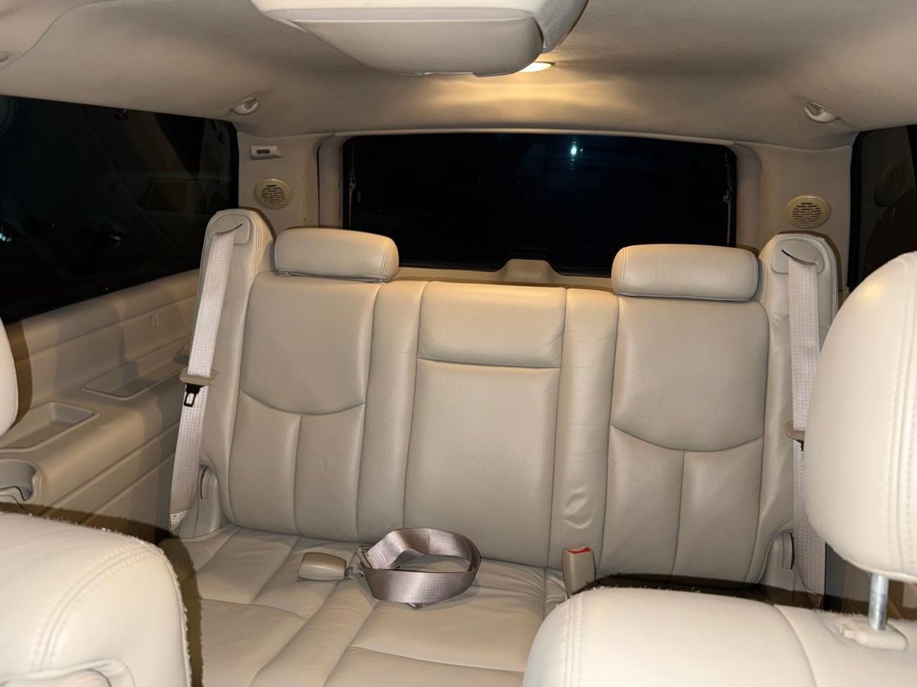 Cadillac Escalade ESV Platinum Edition