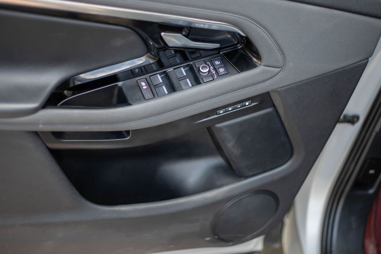 لاند روفر رانج روفر إيفوك P250 2.0L (245 HP)