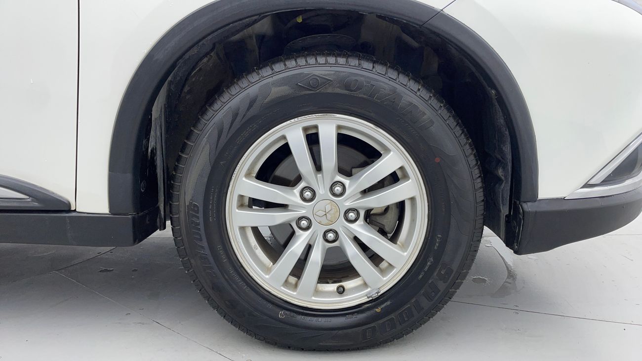 ميتسوبيشي آوتلاندر GLX BASIC 2.4 | بدون دفعة مقدمة | اختبار قيادة مجاني للمنزل