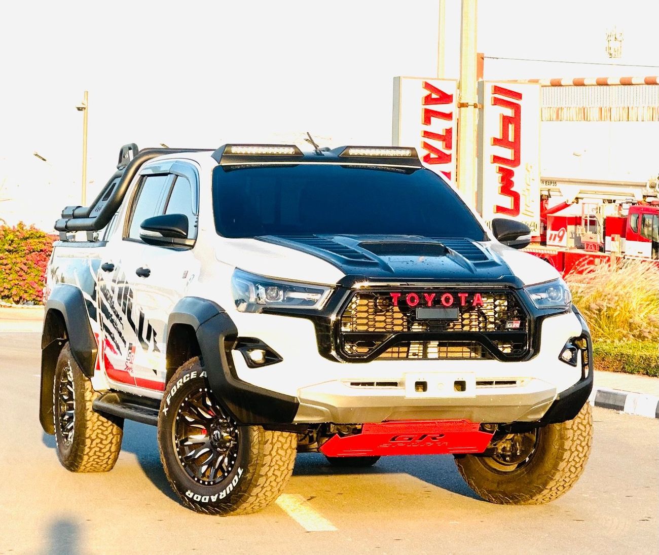 تويوتا هيلوكس GLX 2.7L Double Cab Utility M/T