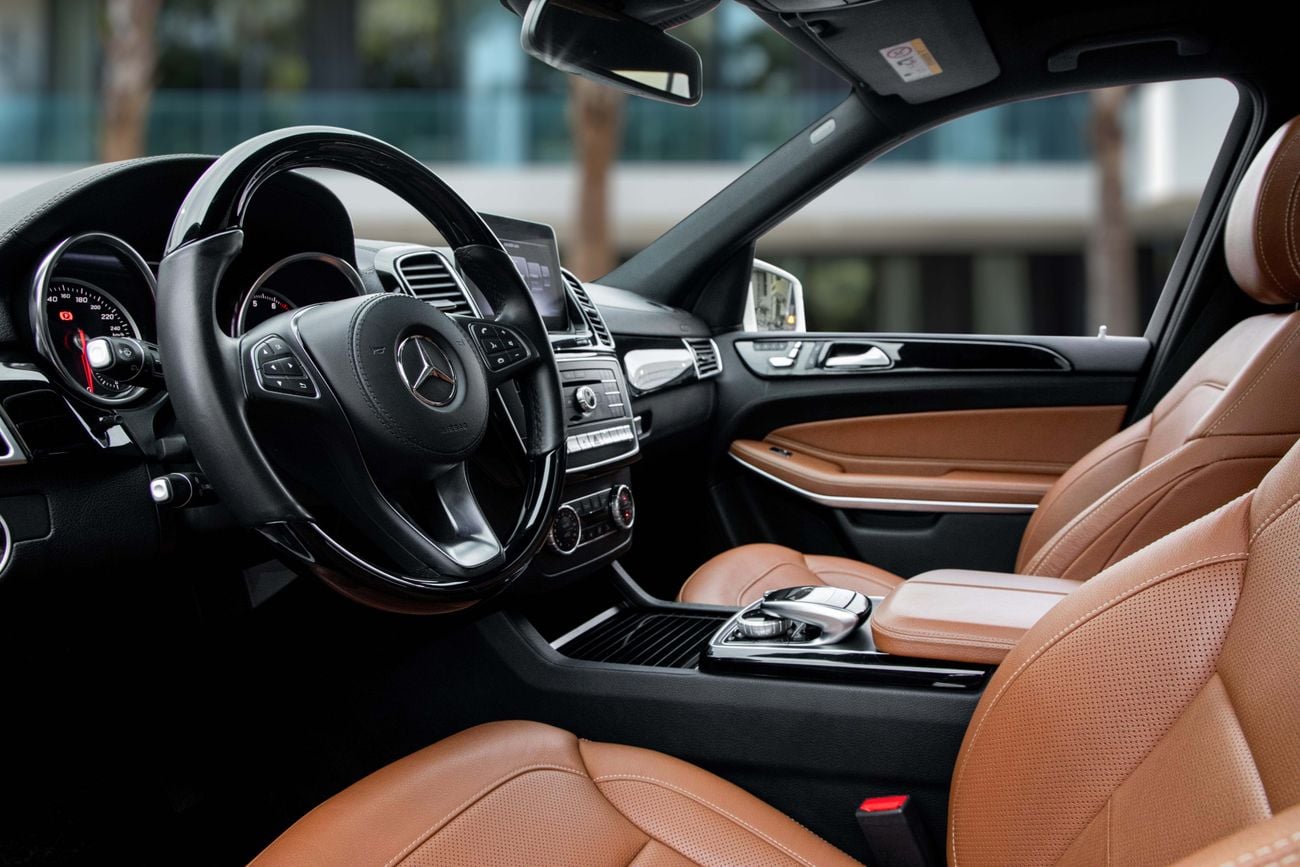 Mercedes-Benz GLS 500 GLS 500 | 2,644 P.M | 0% Downpayment | 4MATIC | ONE OWNER | FULL SPEC!