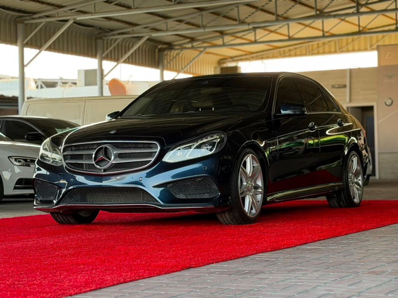 مرسيدس بنز E300 AVANTGARDE SPORT