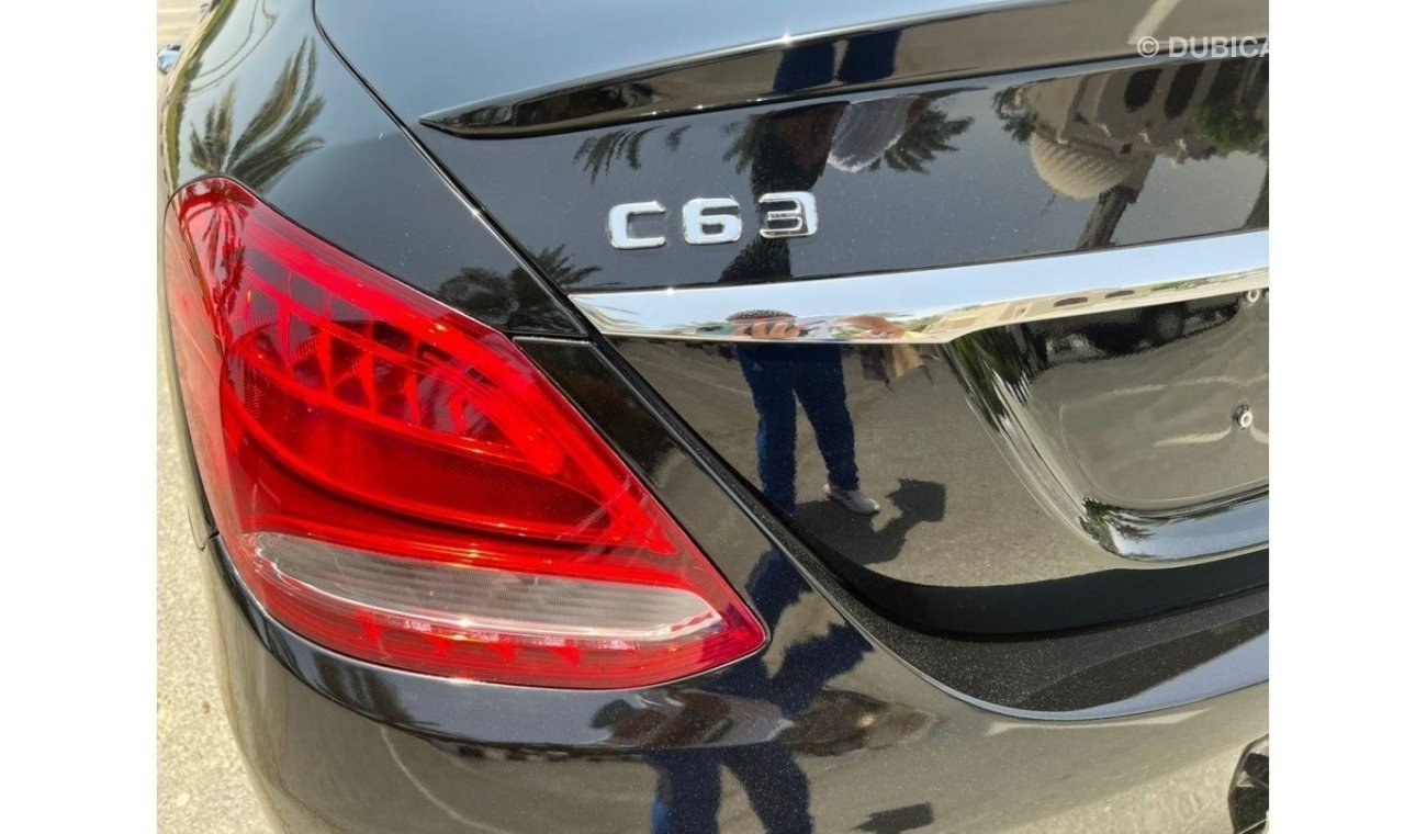 مرسيدس بنز C 300 سبورت سبورت سبورت Kit63