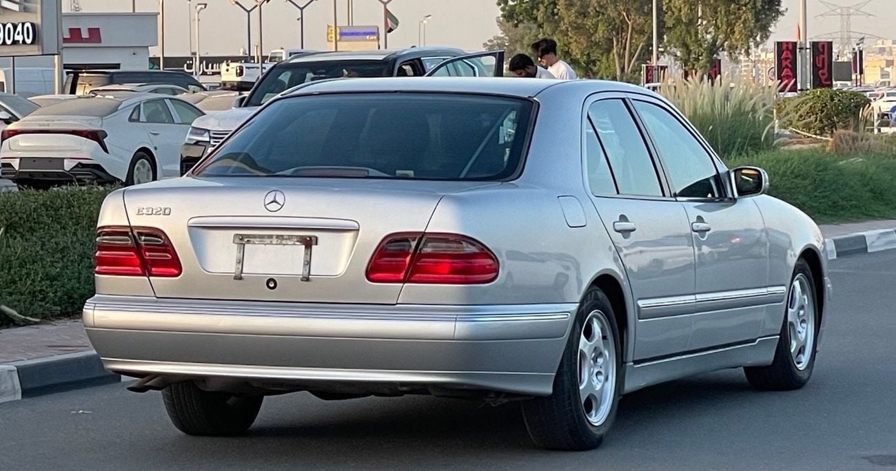 مرسيدس بنز E 320 STD