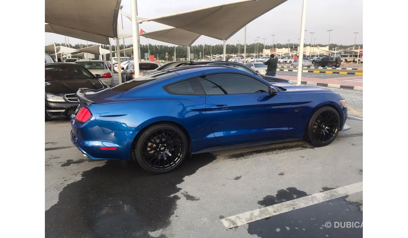 Ford Mustang للبيع فورد موستينغ 2017 وارد فول ابشن لاتعاني من اي مشاكل