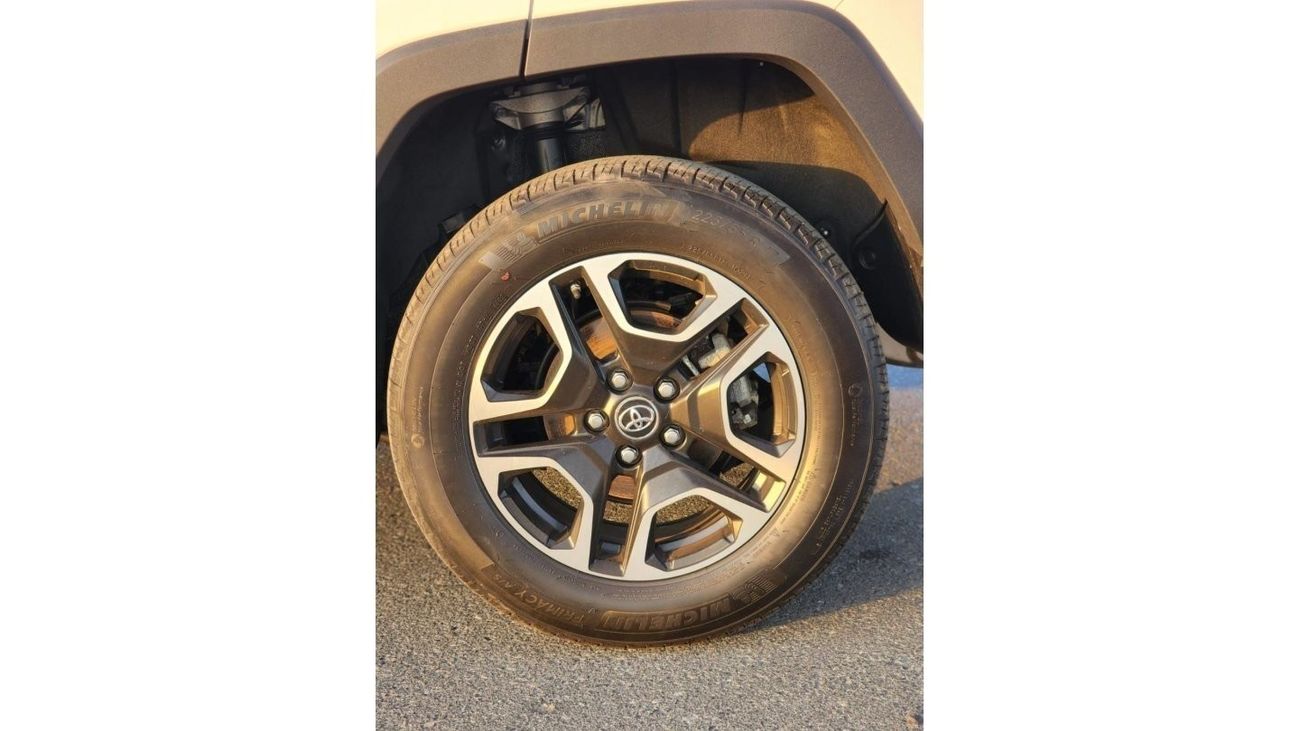 تويوتا راف ٤ TOYOTA RAV4 LE 4X4 2023