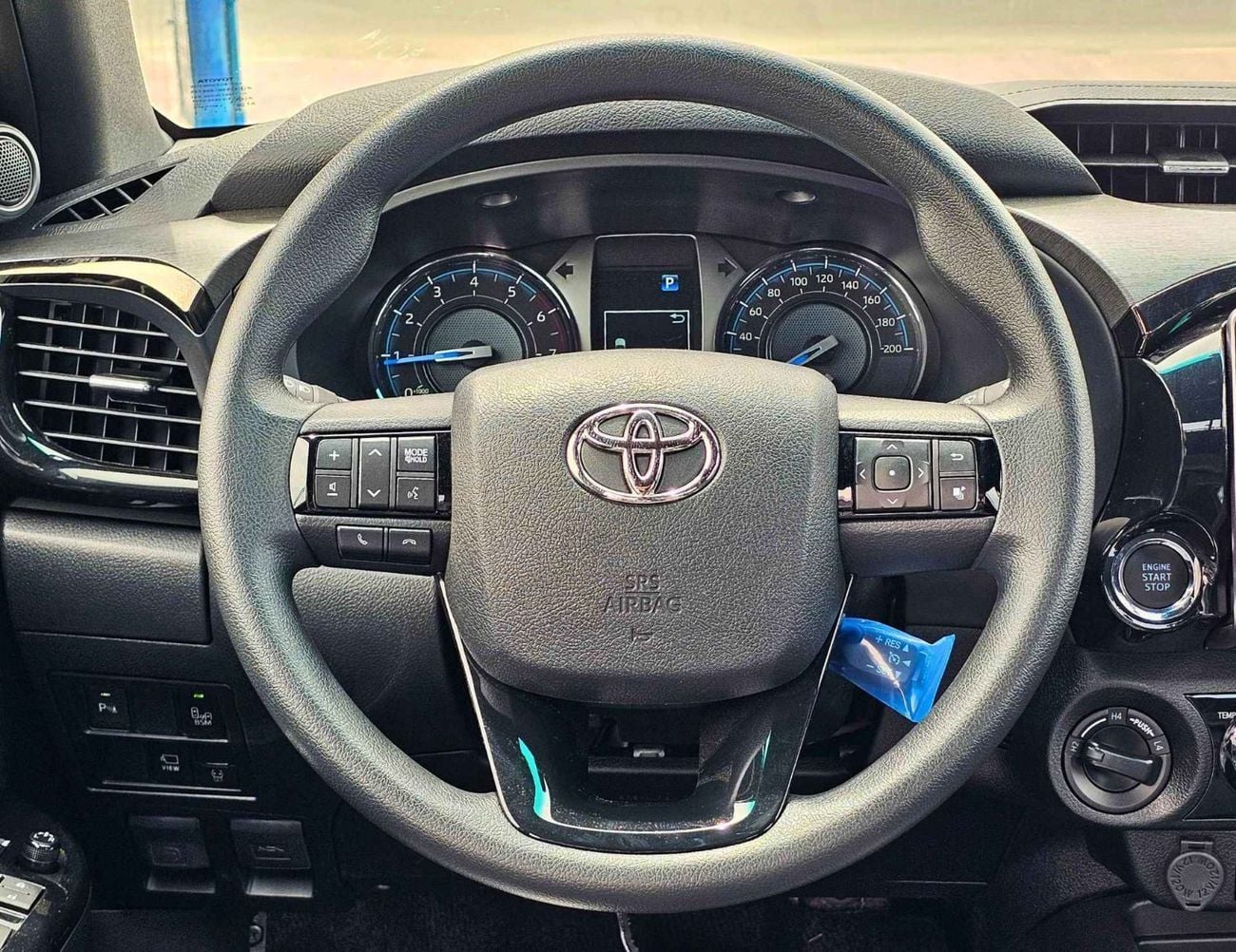 Toyota Hilux ADVENTURE SR5 ADVENTURE D-CABIN /4.0L V6 PETROL/18"A/WHEELS /ROLLBAR/360*CAMERA/FR&RR P/SENSOR (CODE#HADVAE)