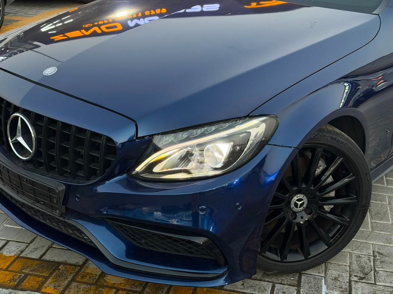 Mercedes Benz C200 AMG