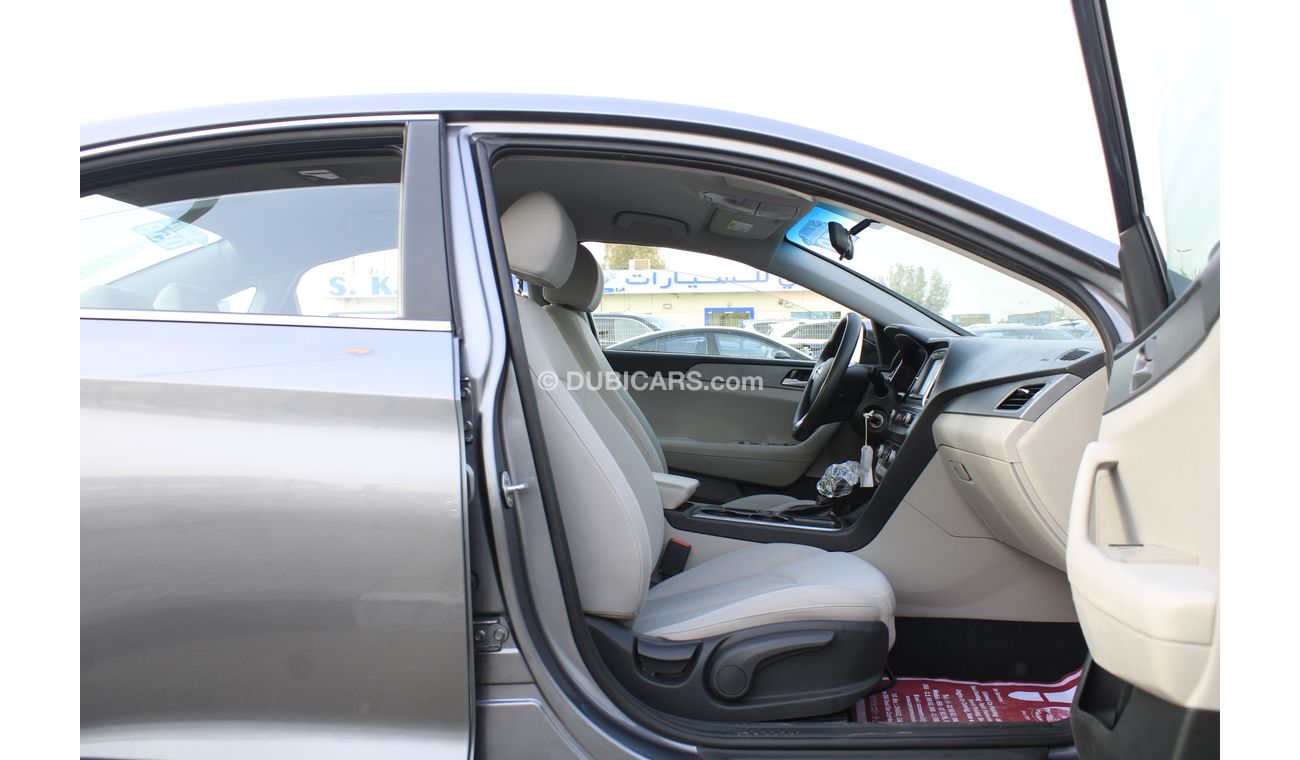 Hyundai Sonata SE MID OPT / 1 YEAR WARANTY / REGISTERATION / INSURANCE FREE (LOT # 6309)