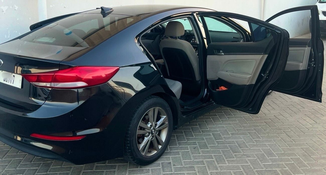 هيونداي إلانترا GLS