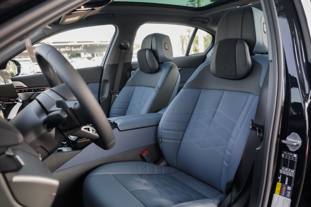 بي أم دبليو i5 2025 BMW i5 e-Drive 40L M-Sport package RWD 0km