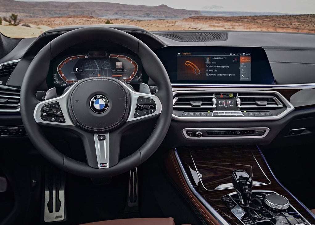 BMW X5 interior - Cockpit