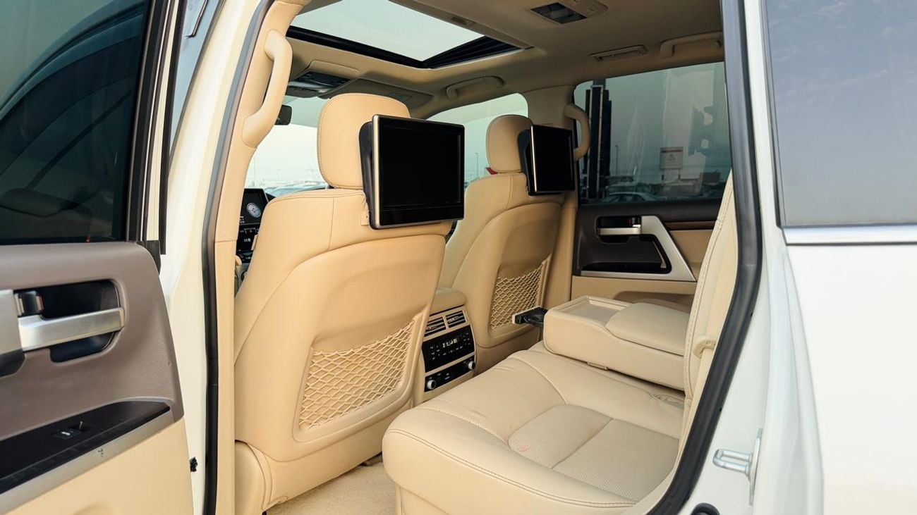 Toyota Land Cruiser SAHARA | PUSH START | SUNROOF | 360 VIEW CAMERA | V8 DIESEL ENGINE | AT | ELECTRIC HEATED & MEMORY S