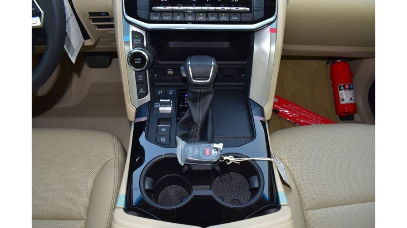 Toyota Land Cruiser 300 GXR Black Edition