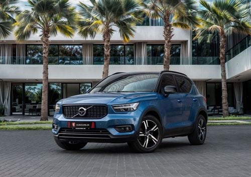 فولفو XC 40 T4 R-DESIGN | 1,860 P.M  | 0% Downpayment | VOLVO SERVICED!