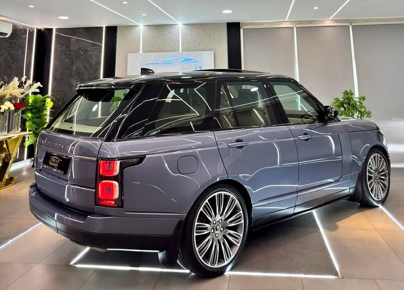 Land Rover Range Rover AUTOBIOGRAPHY VOGUE || GCC II FULLY LOADED I| PANORAMIC I| SCREENS || ACCIDENTS FREE