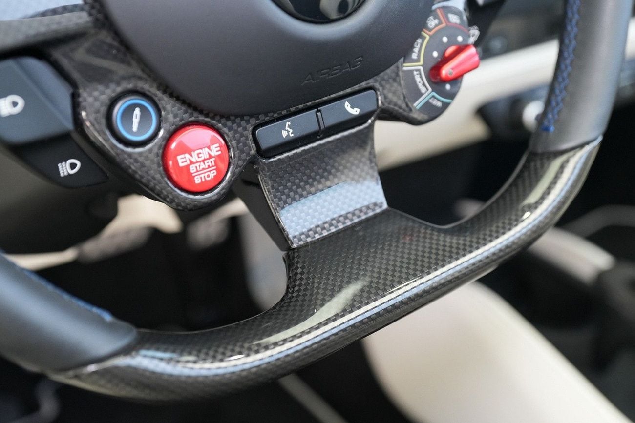 Ferrari F8 Spider STD
