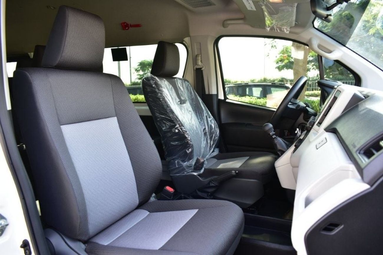 Toyota Hiace HIGHROOF 2.8L DIESEL 13 SEATER MT