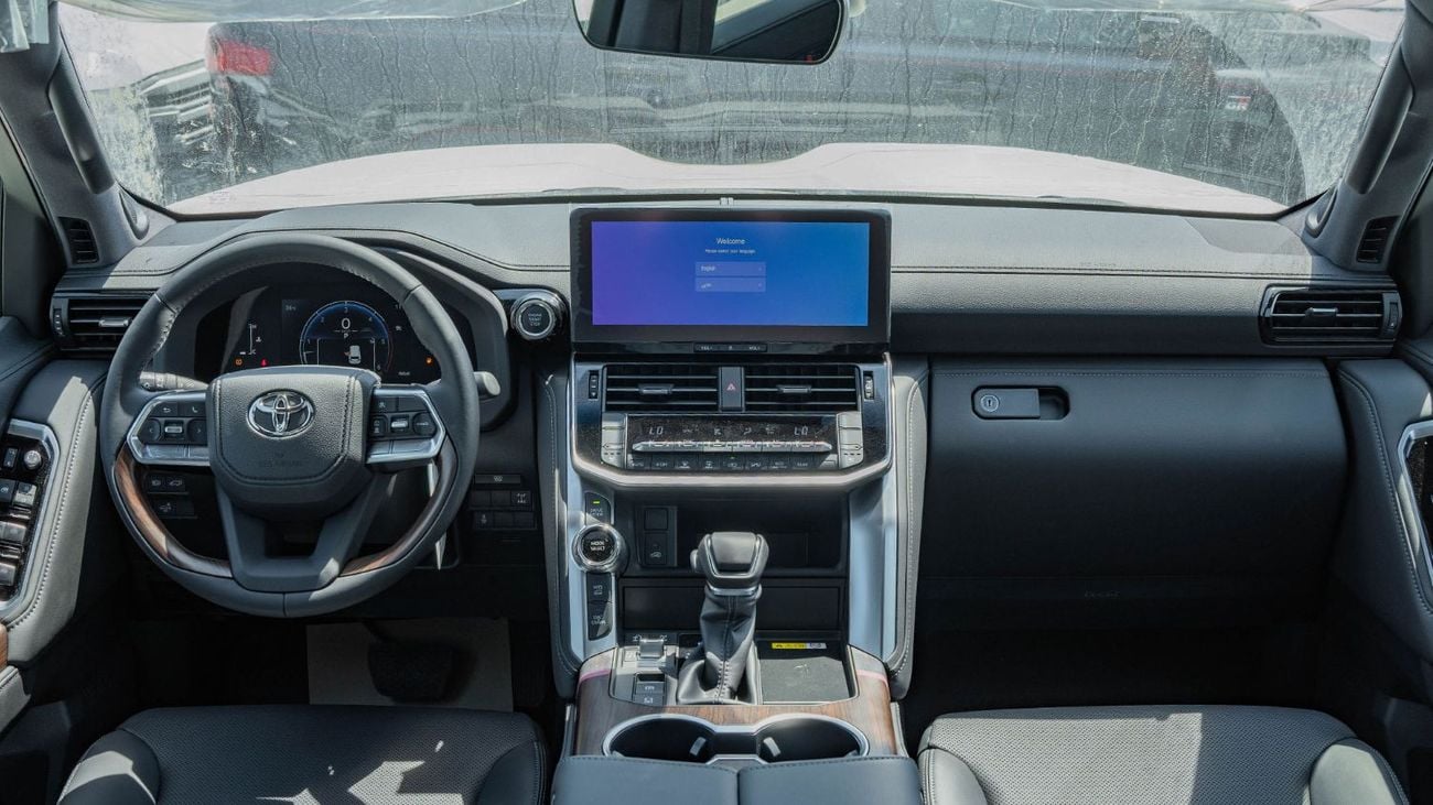 تويوتا لاند كروزر 2025 Toyota Land Cruiser 300 GXR 3.3L AT Diesel (White-Black)