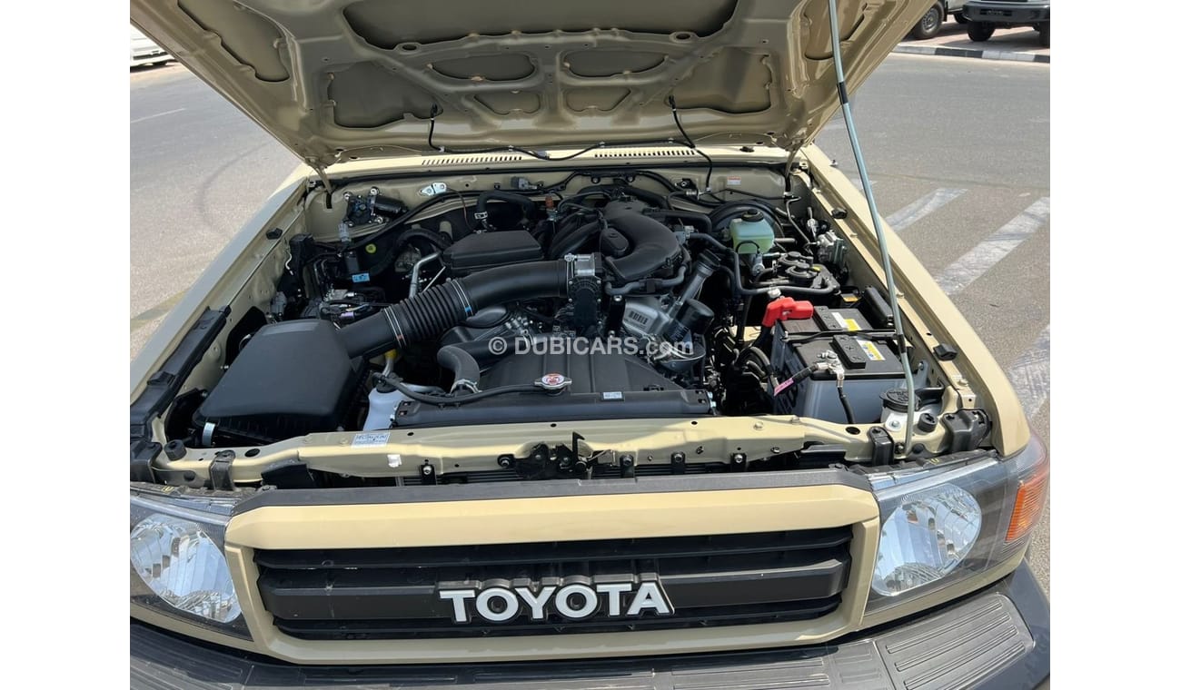تويوتا لاند كروزر 70 2022 TOYOTA LANDCRUISER / 70 SERIES / 4.0L / 4WD/ 5 DOOR / FULL OPTION / GCC