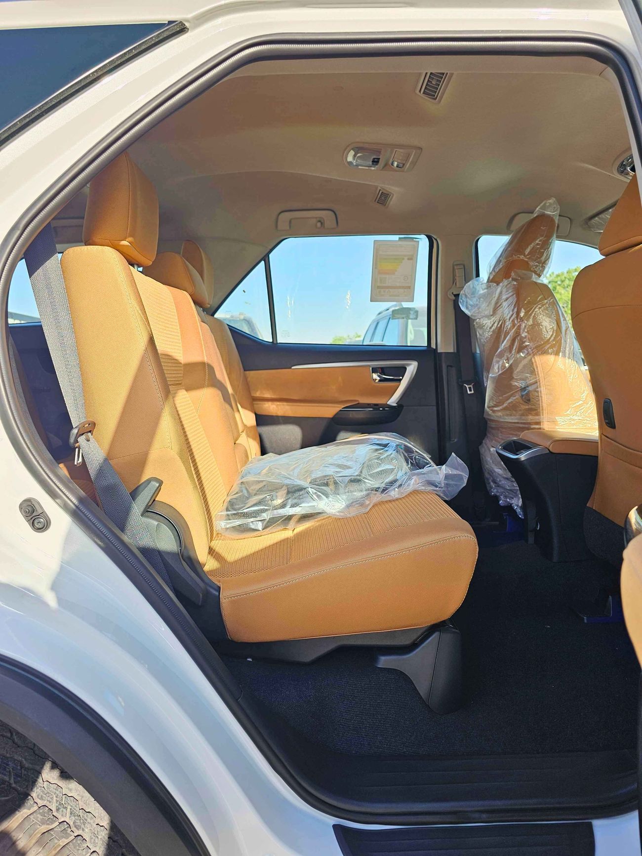 Toyota Fortuner SR5 / EURO 4 / 2.8L V4 DIESEL / DVD + 360* CAMERA / 4WD (CODE # 69086)