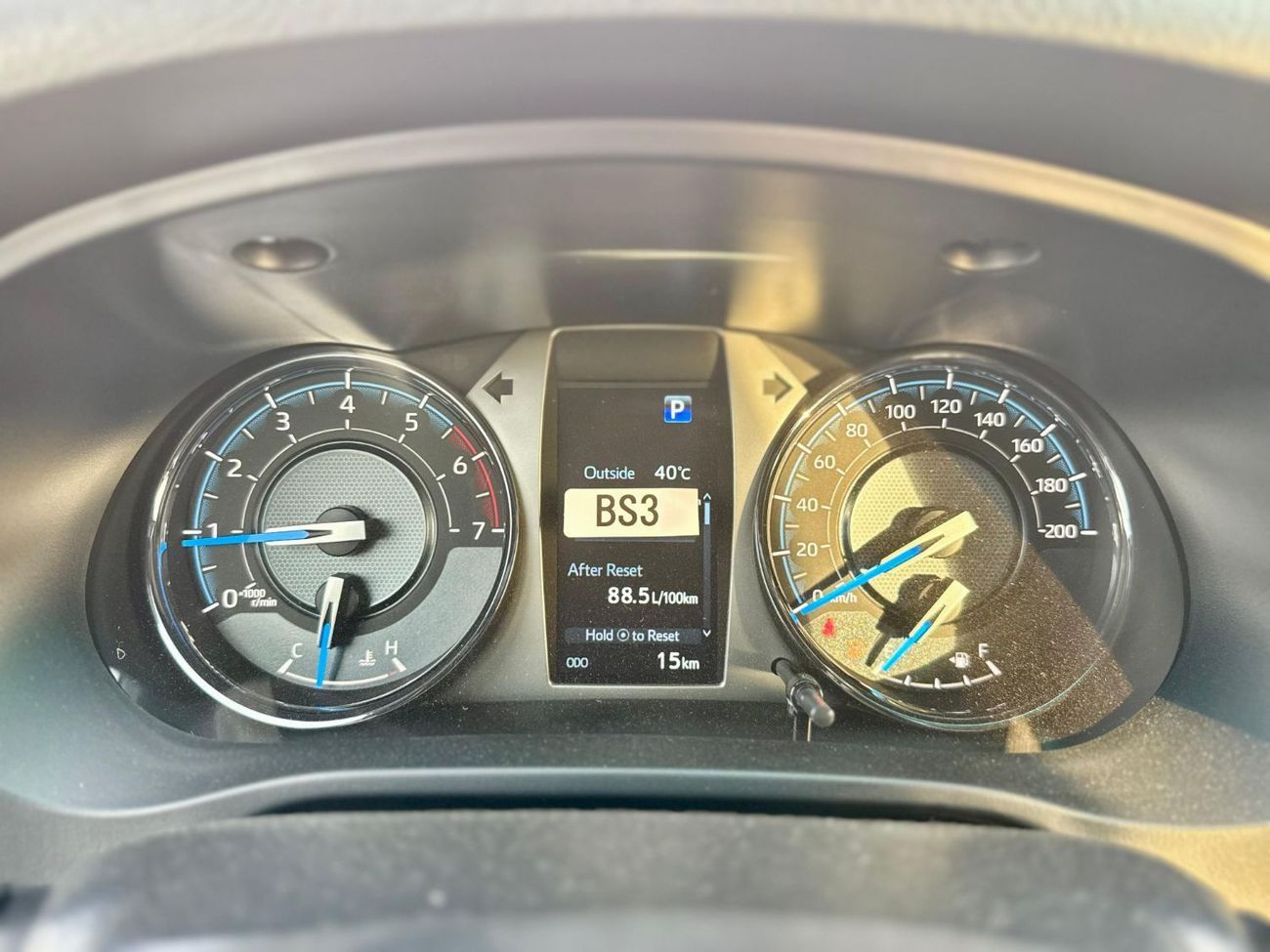 تويوتا هيلوكس Adventure 4.0L