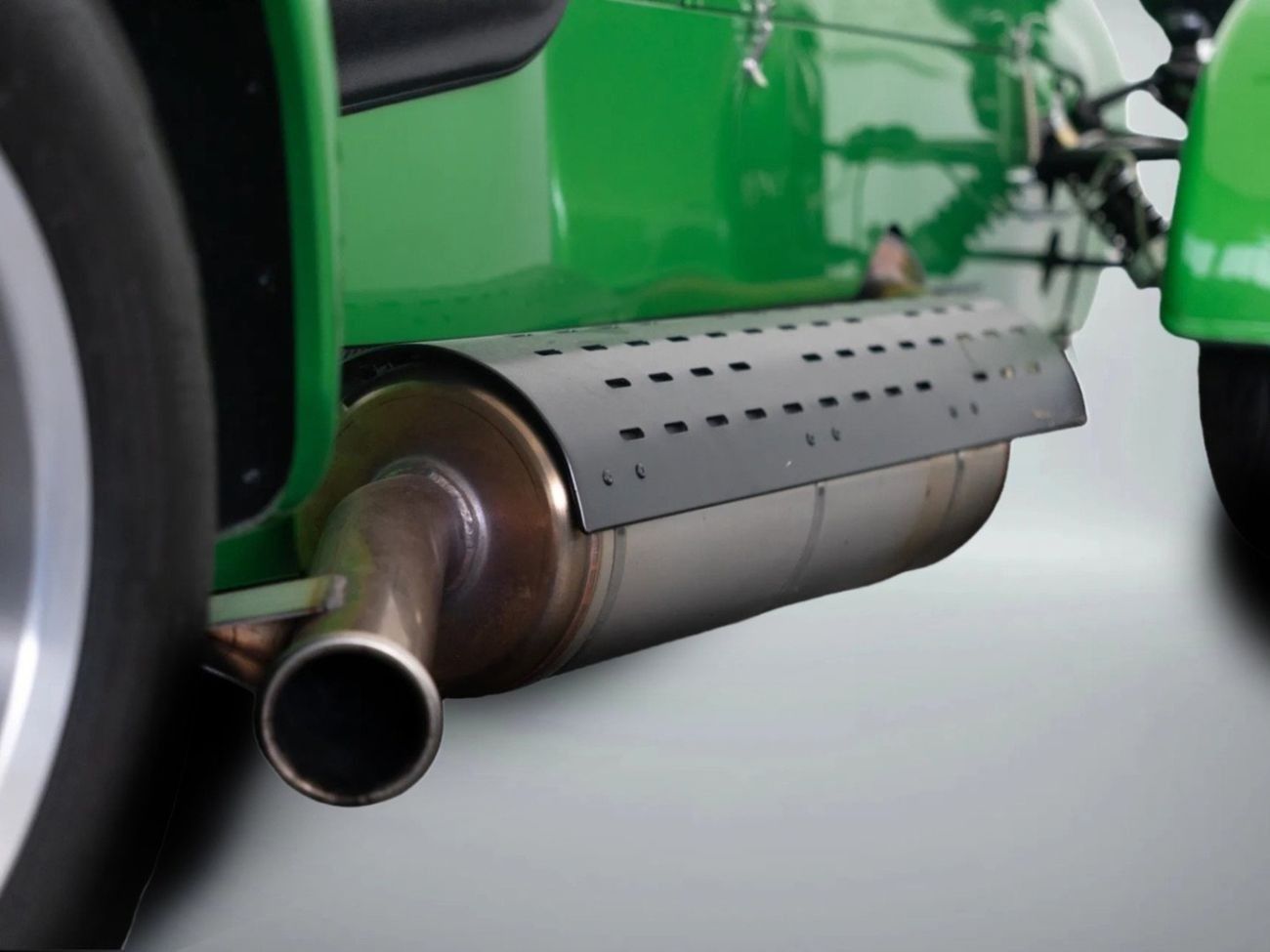 Caterham Seven 2024 Caterham 340R / Special Order in Mercedes Magno Hell Green Pearl / Bespoke High Option Order /