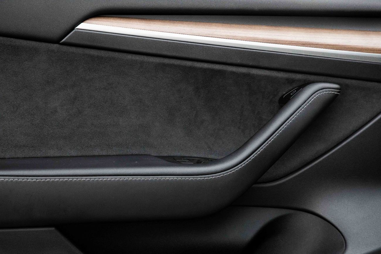 تسلا موديل 3 Long Range | 2,335 P.M  | 0% Downpayment | Enhanced Autopilot | Tesla Warranty!