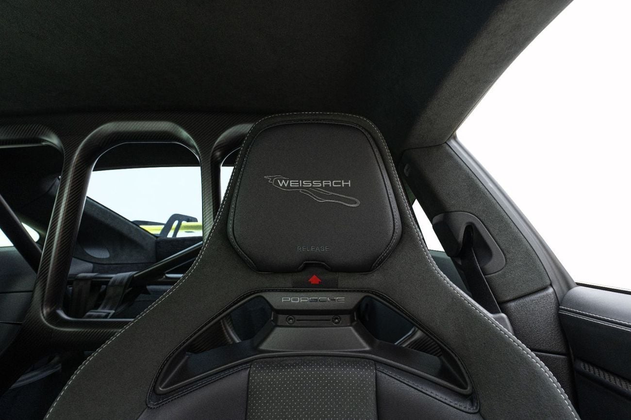 Porsche 911 GT3 4.0L Weissach Package
