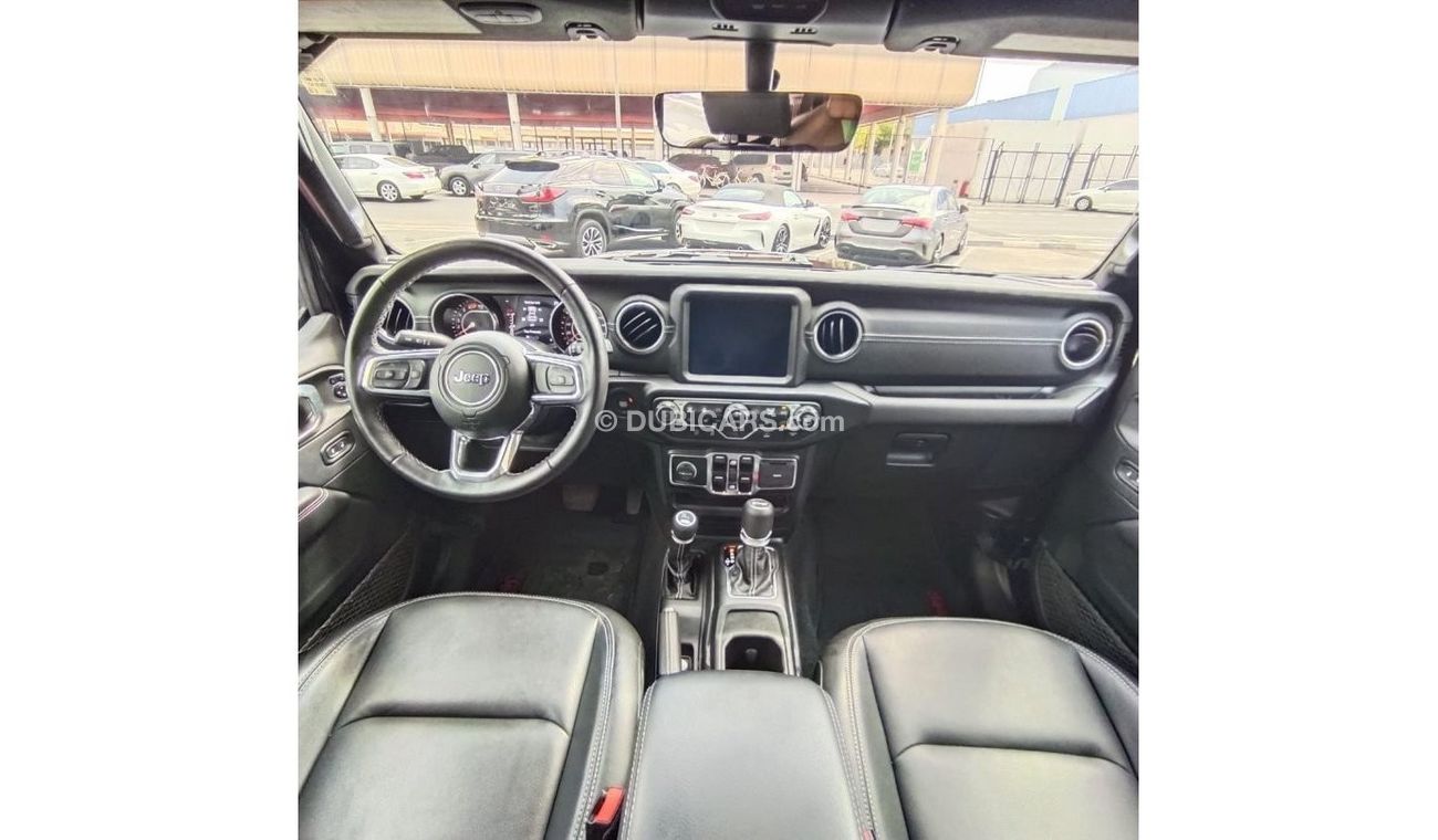 جيب رانجلر صحارى