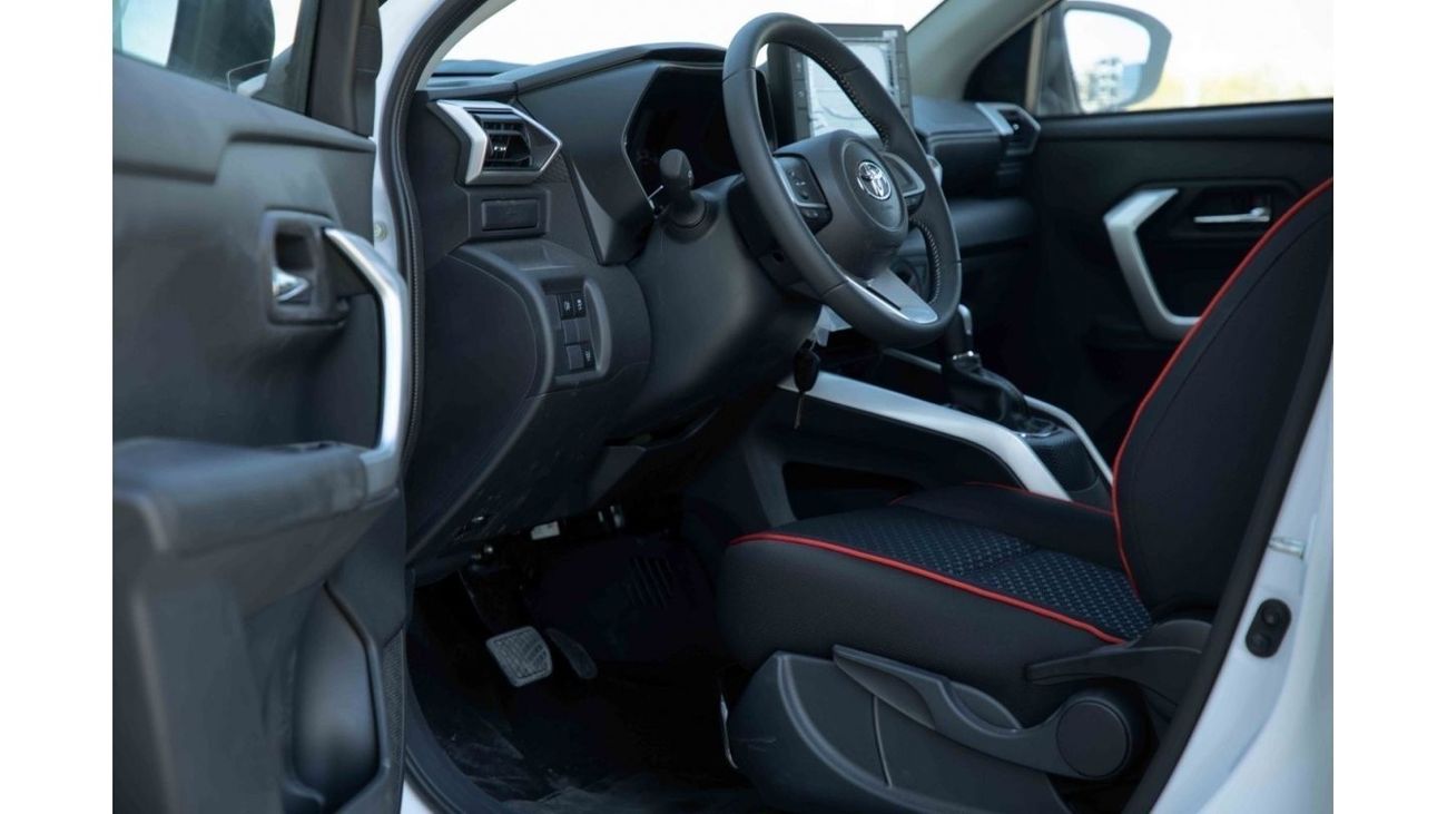 Toyota Raize 2023 Toyota Raize 1.0Turbo G - White Black Dual Ton inside Black | Export Only