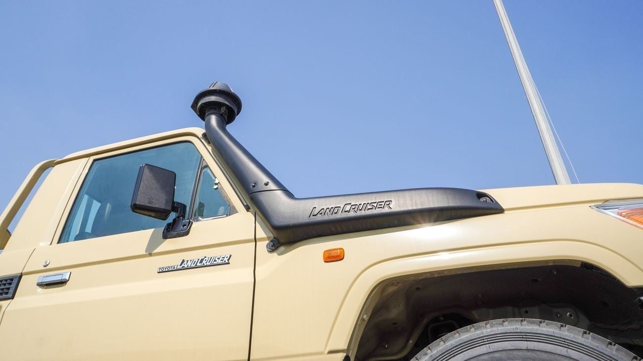 Toyota Land Cruiser Pick Up