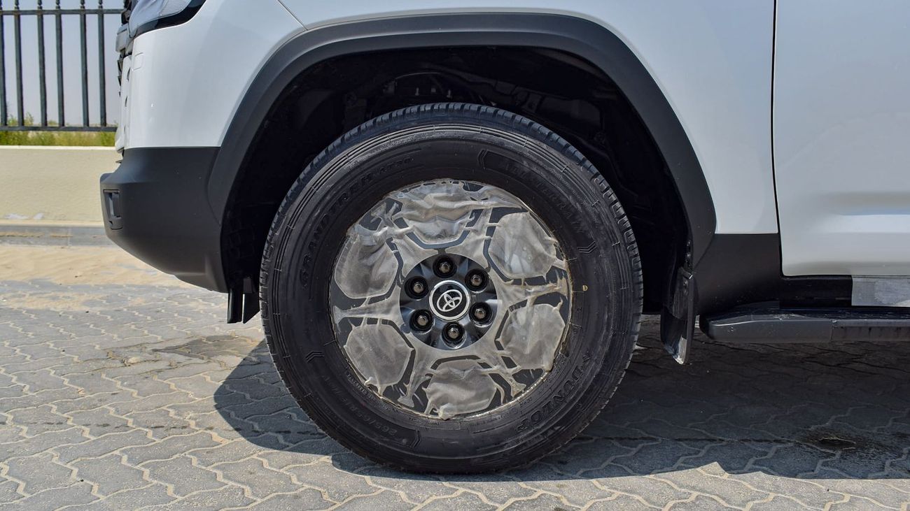 تويوتا لاند كروزر GR-S 3.3L