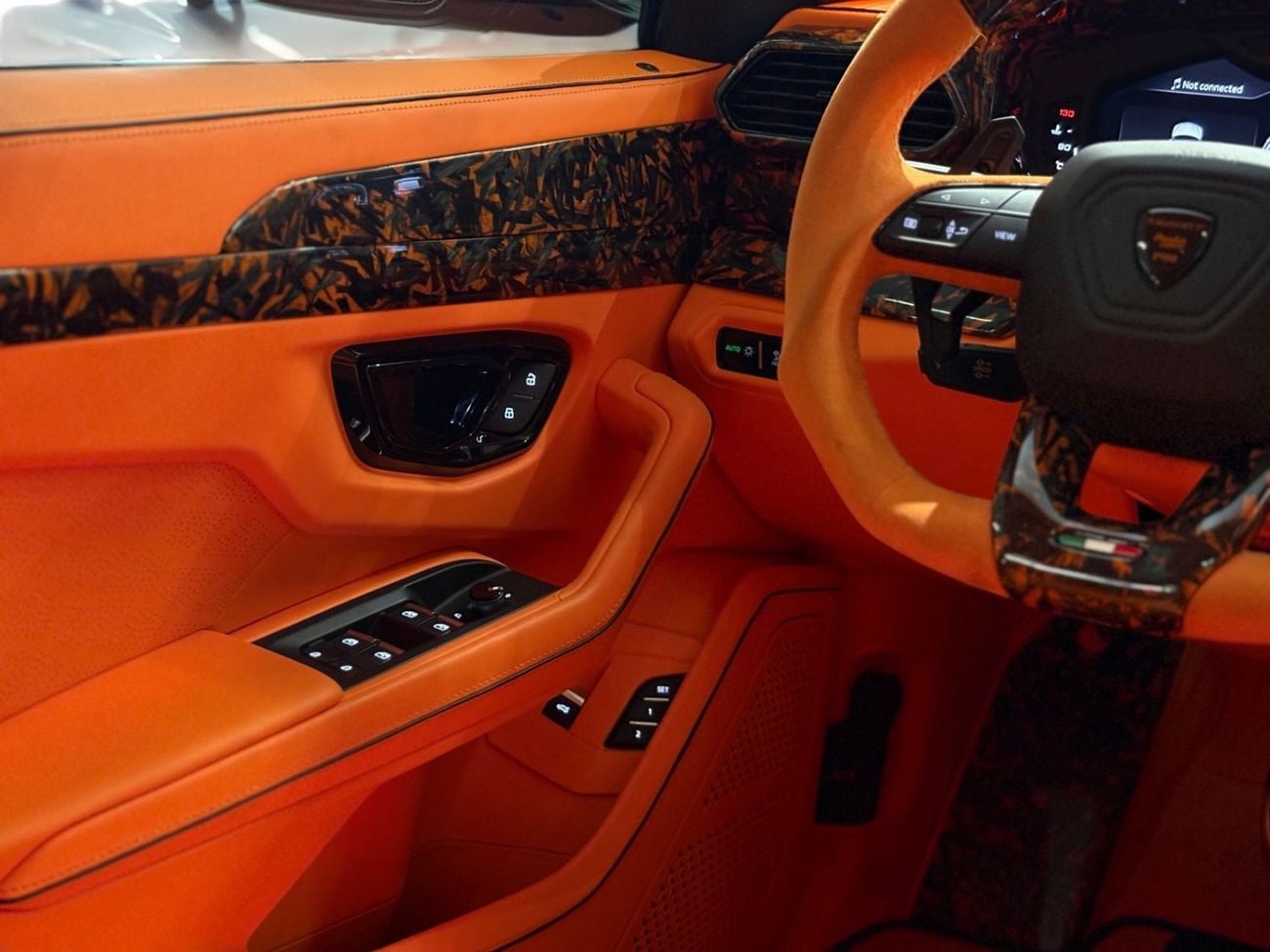 Lamborghini Urus STD AED 12,780 P.M | 0% DOWN PAYMENT | LAMBORGHINI URUS MANSORY VENATUS EVO S P900 | 4.0L TWIN-TURBO