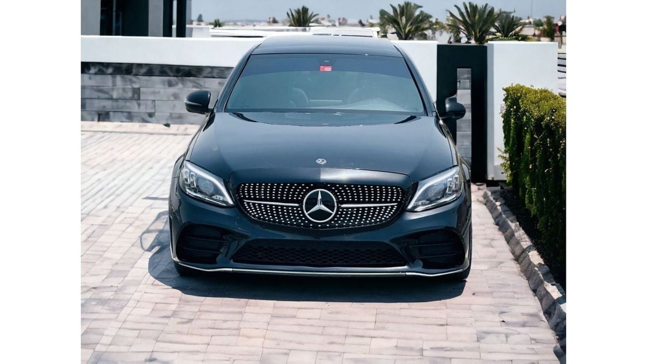 Mercedes-Benz C 300 Luxury Mercedes C300 AMG 2018 - US Specs - No Accident History - Available on ZERO Down Payment