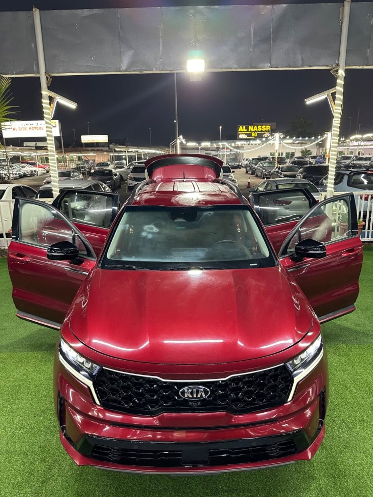 Kia Sorento the car is in excellent condition from the twenty-first year with an engine capacity of 2.5 Turbo 4w