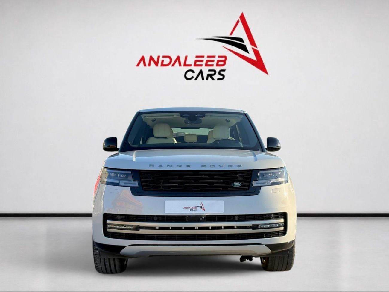 Land Rover Range Rover HSE P530 AED 8,400 P.M | 0% DOWN PAYMENT | RANGE ROVER VOGUE SE P530 | 4.4L TWIN-TURBO V8 – 523 HP |