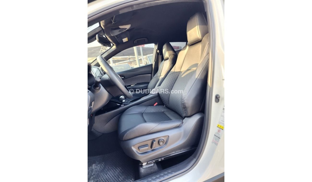 Toyota CHR TOYOTA CHR JAPANESE 1.2cc UAE PASS